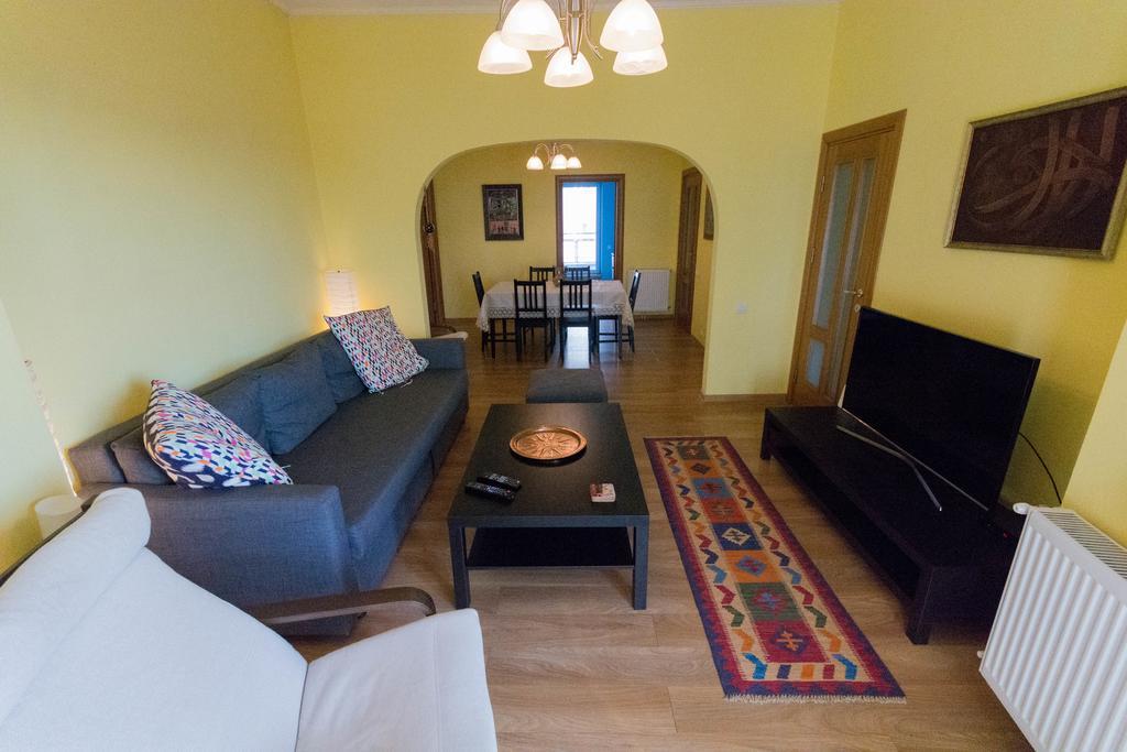 Rooftop Terrace Apartment Bucureşti Ngoại thất bức ảnh