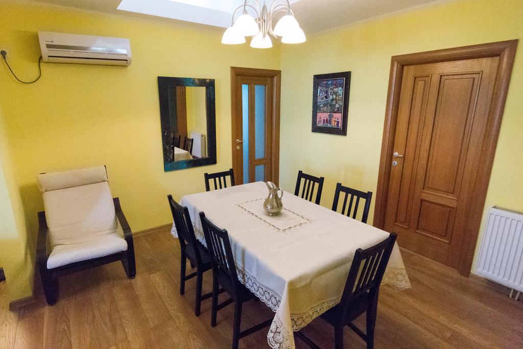 Rooftop Terrace Apartment Bucureşti Ngoại thất bức ảnh
